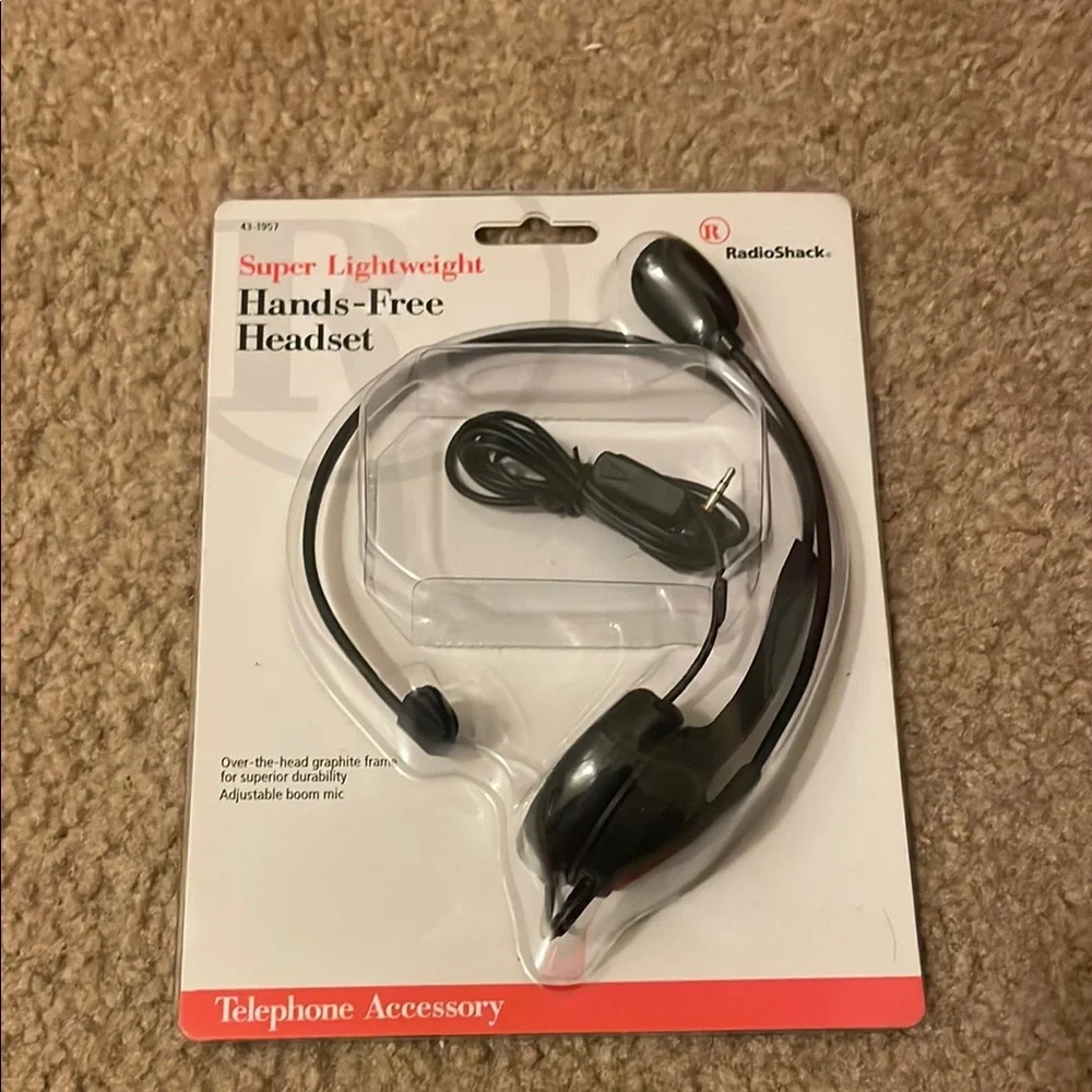 Brand new Radio shack super lightweight Black Hands-Free Headset